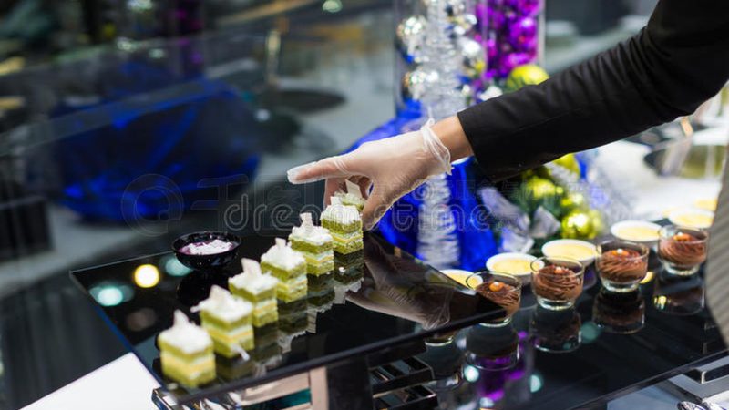 以下是一些常见调味品开封后的保质期参考：